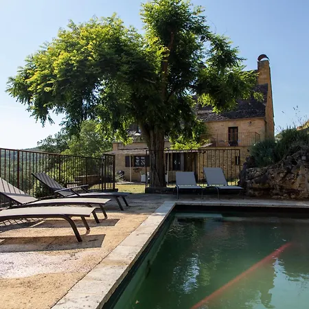 Linol Avec Piscine Prázdninový dům